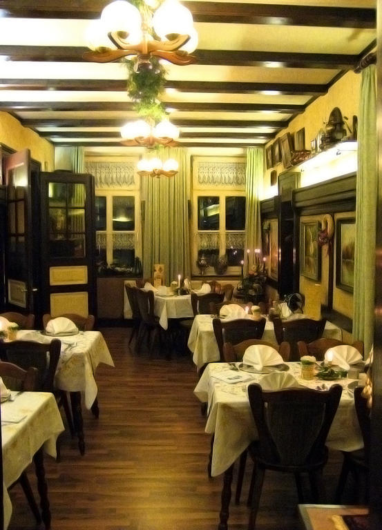 Hotel Alt Wassenberg Екстериор снимка