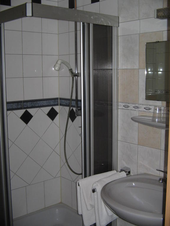 Hotel Alt Wassenberg Стая снимка